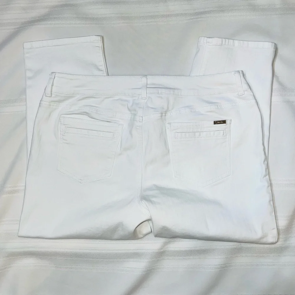 Chico’s So Slimming Jeans White Sz 2.5 Reg Sz 14 Crop‎ - Picture 4 of 14